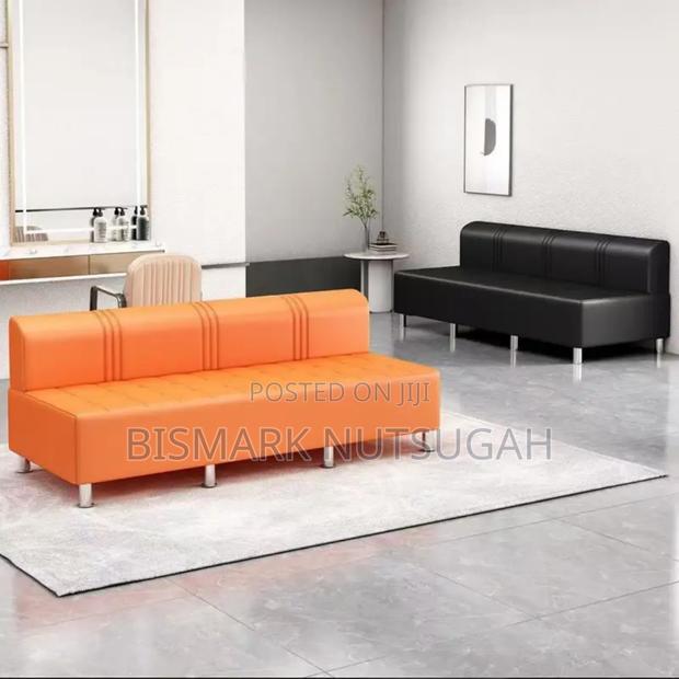 Salon Barbering Waiting Chair photo 7