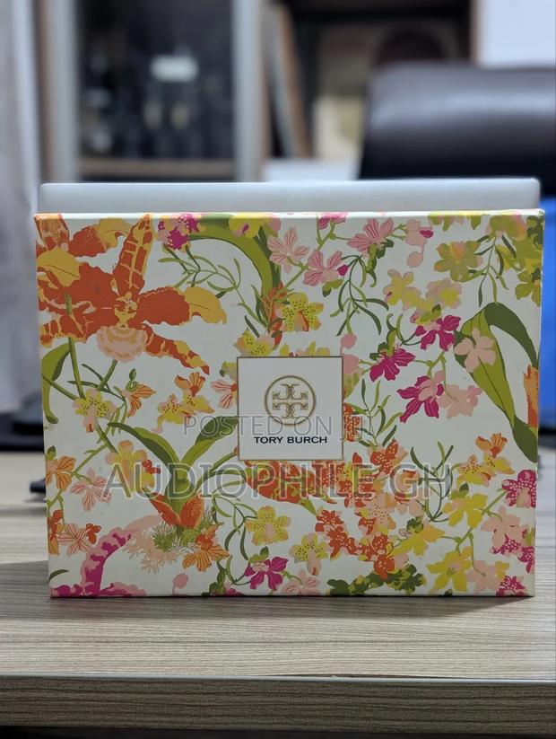 Tory Burch Eau De Parfum Gift Set · Photo 4