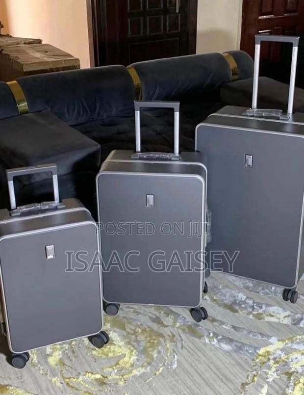 3set Best Executive Luxury Zipless Anticrake Luggages ยท Photo 3
