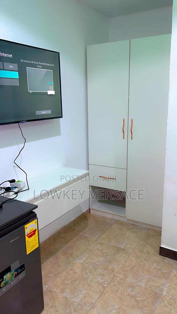 Luxury Studio+Kitchen+Starlink Internet/Generator/Ensuite photo 8