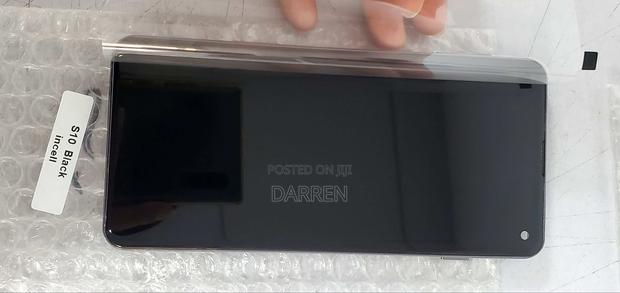 Samsung S10 Replacement Screen With Frame · Photo 3