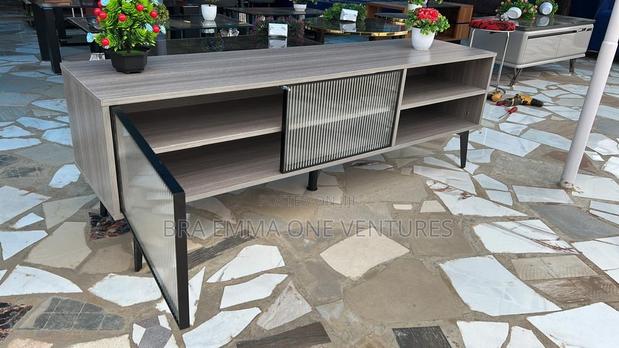 1.6m Imported Tv Stand With Glass Storage Doors photo 2