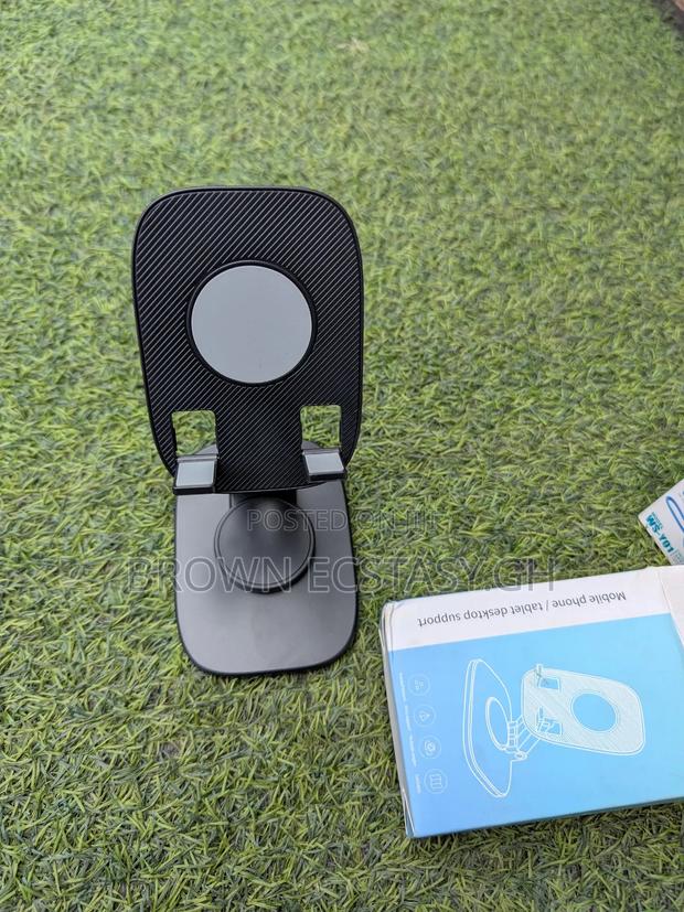 Phone/Tablet Desktop Holder (Metal) · Photo 4