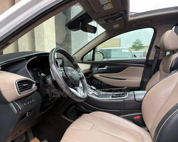 Hyundai Santa Fe Limited 2022 White