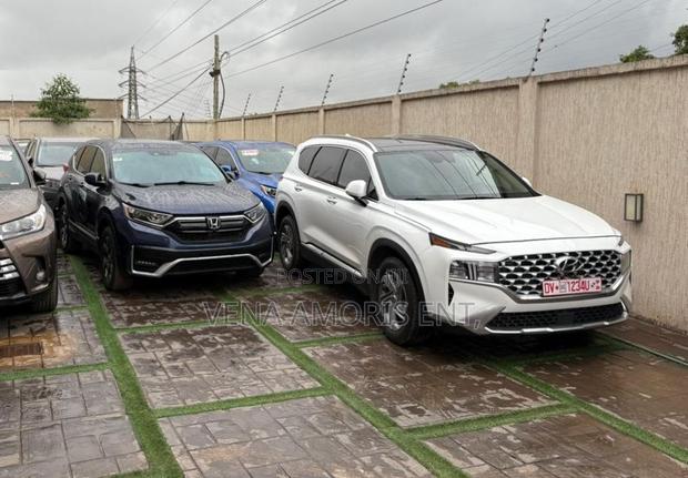 Hyundai Santa Fe Limited 2022 White