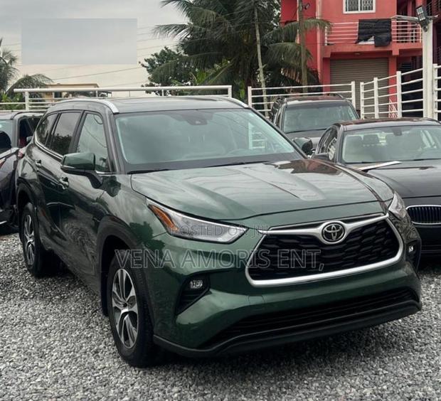Toyota Highlander 2023 Green
