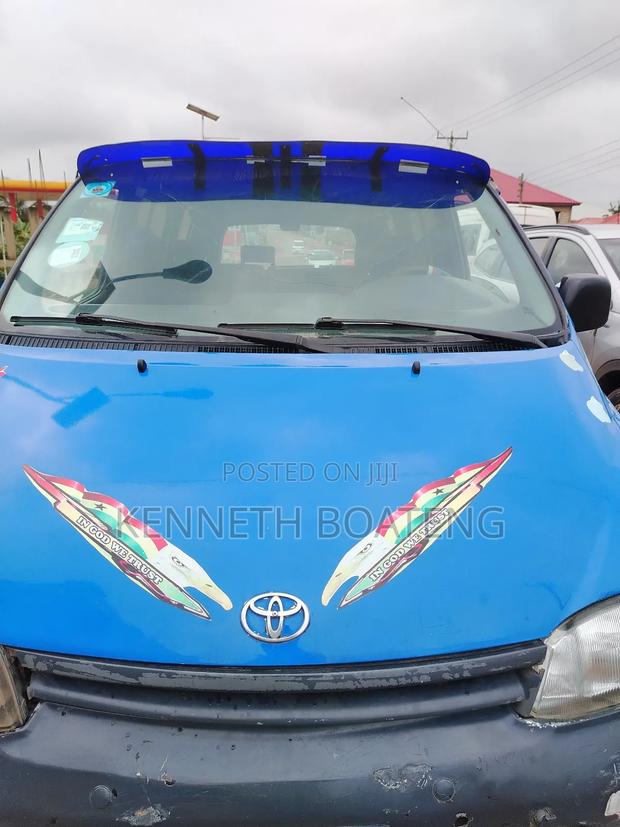 Toyota HiAce 2006 Blue · Photo 3
