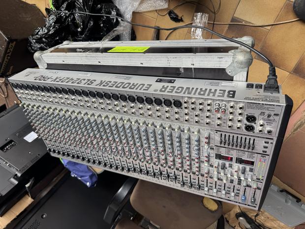Behringer Eurodesk Sl3242 Fx Pro