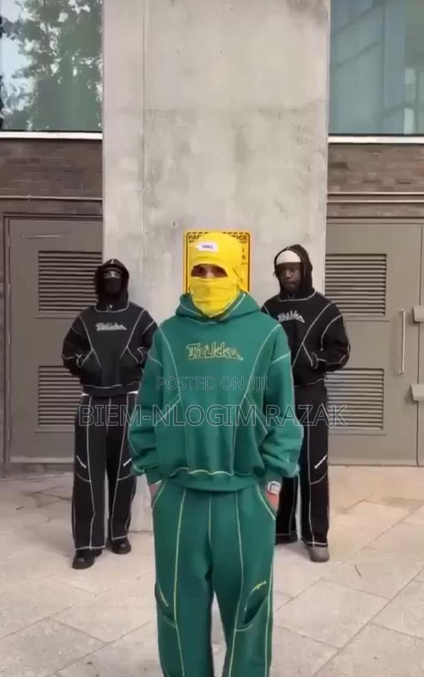 High Quality N Topmost Thick N Heavy Baggy Hoodie Top N Down