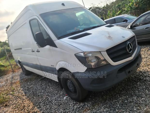 Mercedes-Benz Sprinter 2014 White