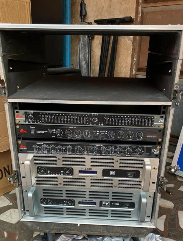 Wholesale Full Amplifier Rack Set · Photo 2