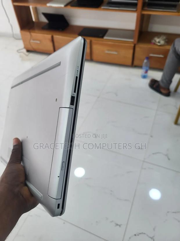 Laptop HP Pavilion 17 8GB Intel Core I5 SSD 256GB photo 5