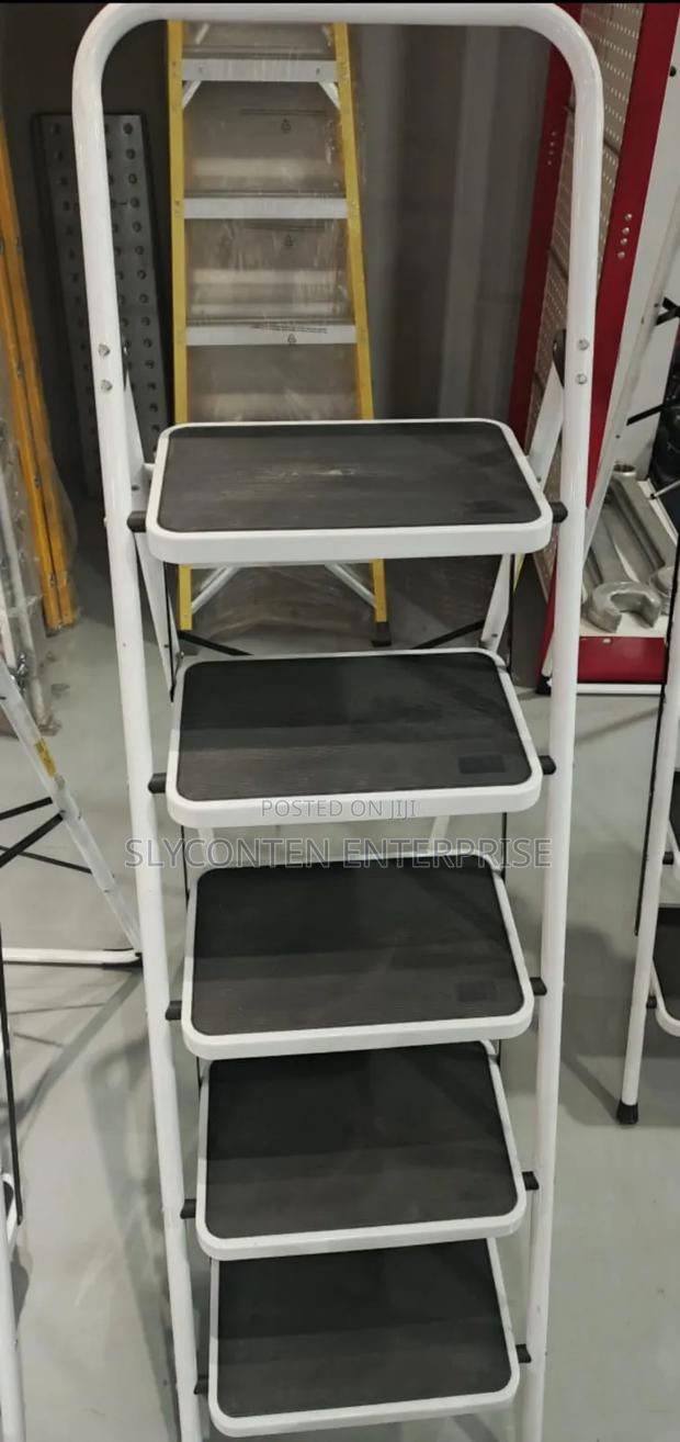 High Quality 5steps Ladder · Photo 2
