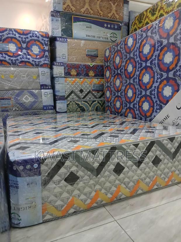 14 Inches Super High Density Mattress · Photo 4