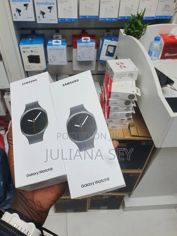 Brand New Samsung Galaxy Watch 8 photo 2