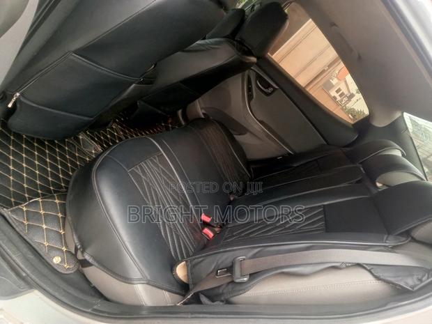 Hyundai Elantra Limited Sedan FWD (1.8L 4cyl 6A) 2013 Gray photo 5