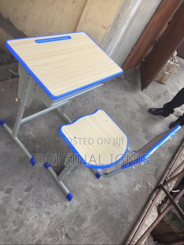 Student Desk · Photo 2