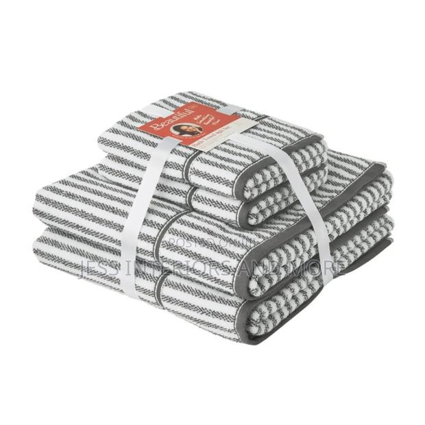 Beautiful Stripe 4 Pack Towel Set