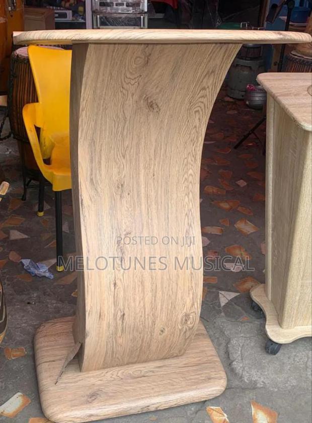 Wooden Pulpit for Organisations · Photo 4