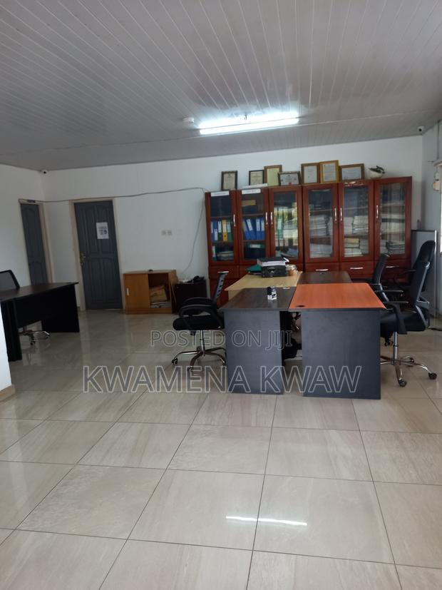Office Complex Near Takoradi Airport · Photo 2