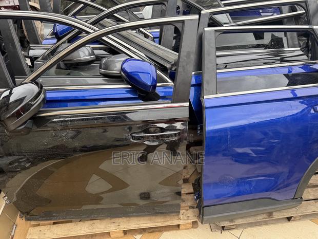 2023-2025 Honda CRV Door