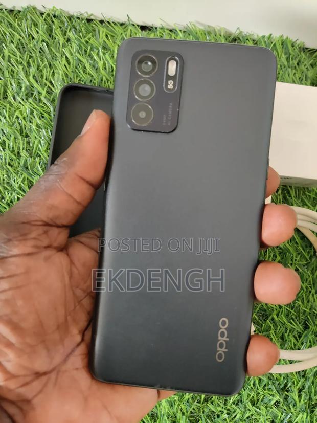 Oppo Reno6 Z 128 GB Gray photo 6