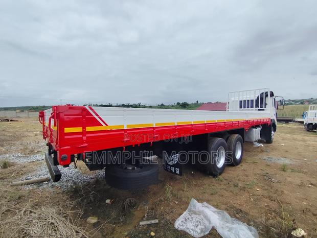 Hyundai Gold 14ton, Heavy Duty Truck. photo 4