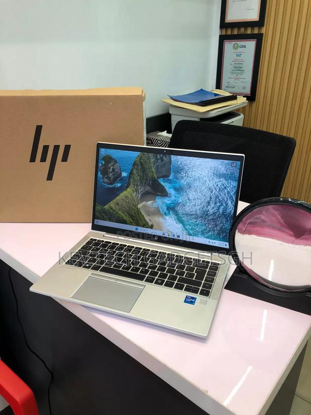 Laptop HP EliteBook 840 G8 16GB Intel Core i7 SSD 512GB photo 2