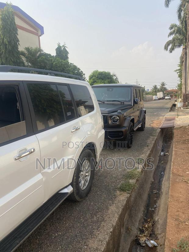 Mitsubishi Pajero 2014 White photo 5