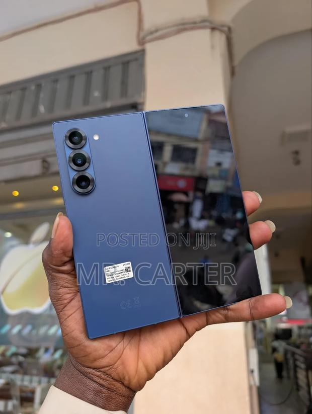 New Samsung Galaxy Z Fold6 512 GB Blue photo 5