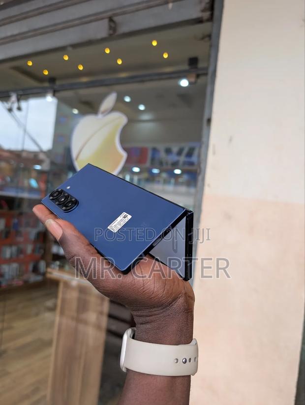 New Samsung Galaxy Z Fold6 512 GB Blue photo 10