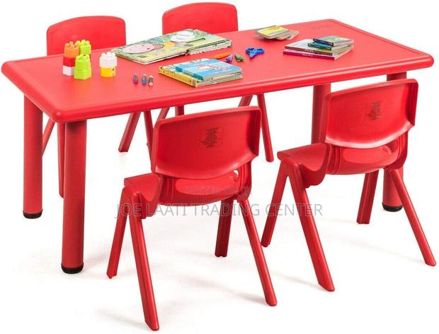 Children Table photo 3
