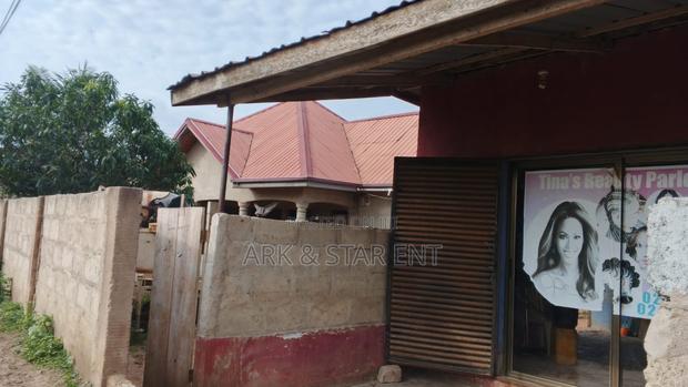 4bdrm Bungalow in New Legon for sale photo 3