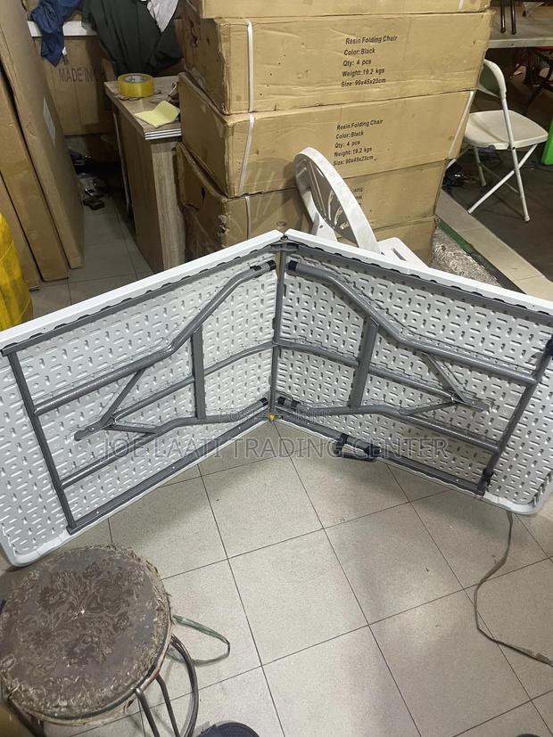 8-Seater Foldable Table photo 3