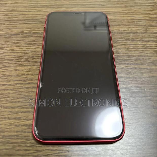 New Apple iPhone 11 128 GB Red photo 2