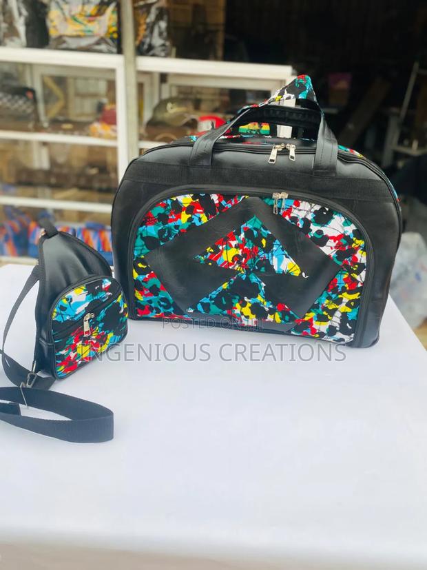 Travel Bag With Body Bag · Photo 3
