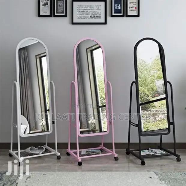 Movable Standing Mirror