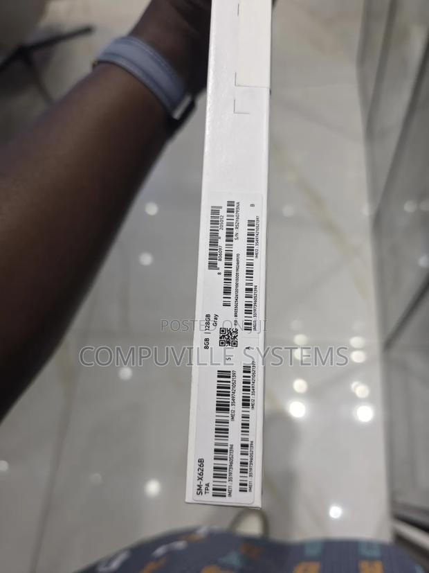 New Samsung Galaxy Tab S10 FE+ 128 GB Black · Photo 3