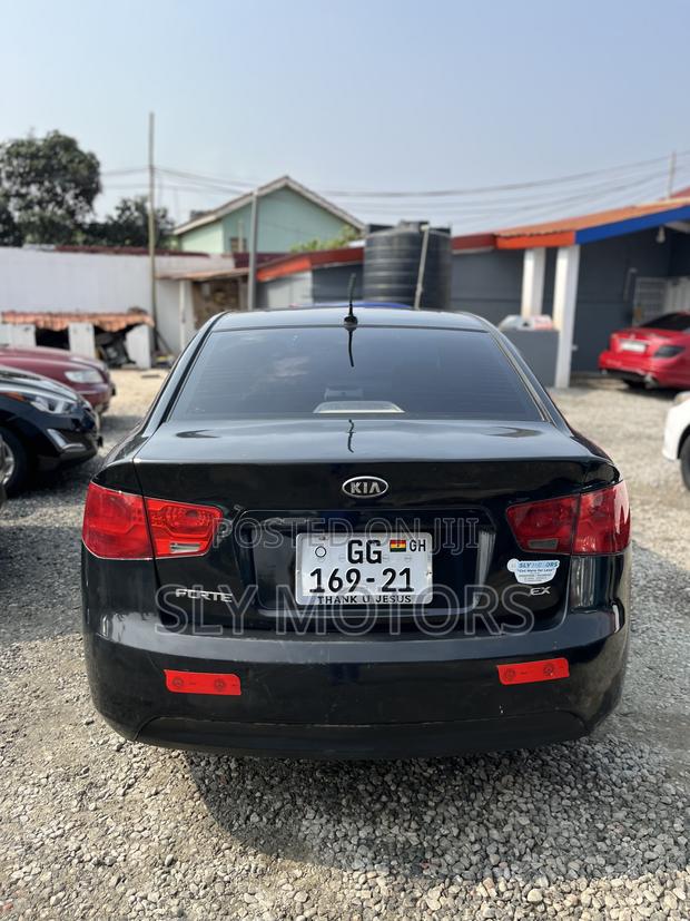 Kia Forte LX Sedan 2013 Black