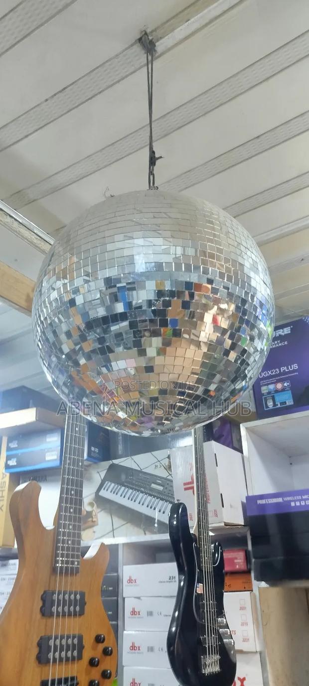 Mirror Ball 40 by 40 · Photo 4