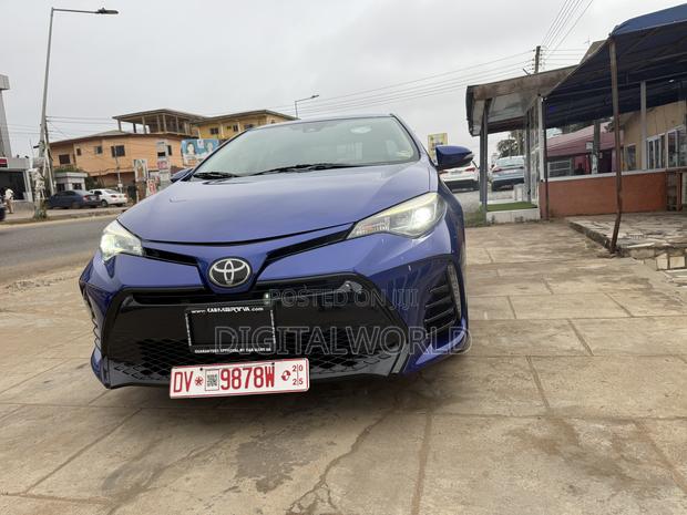 Toyota Corolla SE Special Edition 4dr Sedan (1.8L 4cyl CVT) 2017 Blue