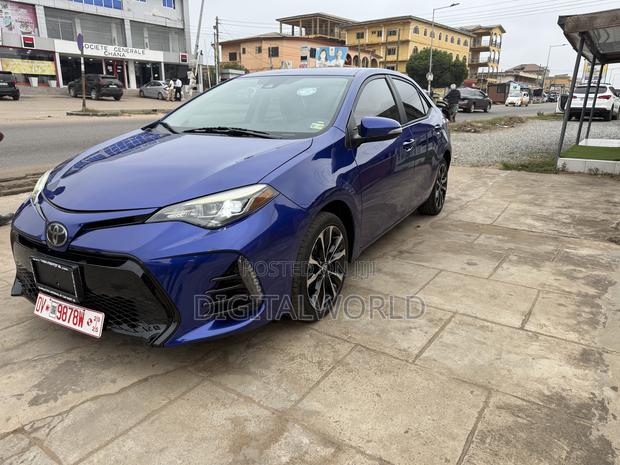Toyota Corolla SE Special Edition 4dr Sedan (1.8L 4cyl CVT) 2017 Blue