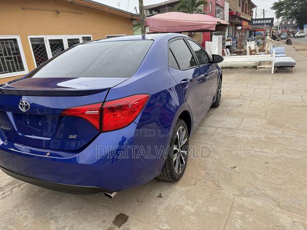 Toyota Corolla SE Special Edition 4dr Sedan (1.8L 4cyl CVT) 2017 Blue