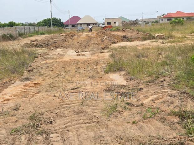 Genuine Easy Access Lands - Prampram New Ningo · Photo 3