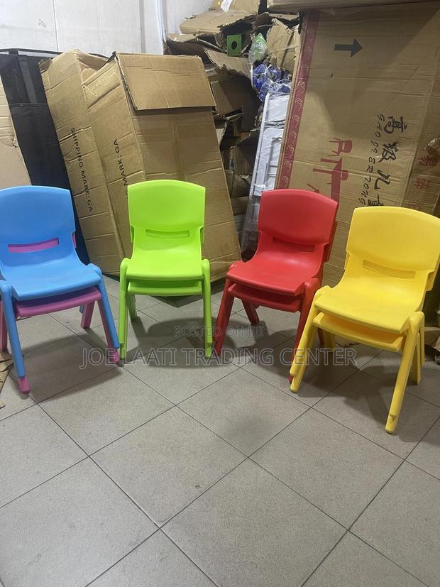 Kids Plastic Chairs photo 3