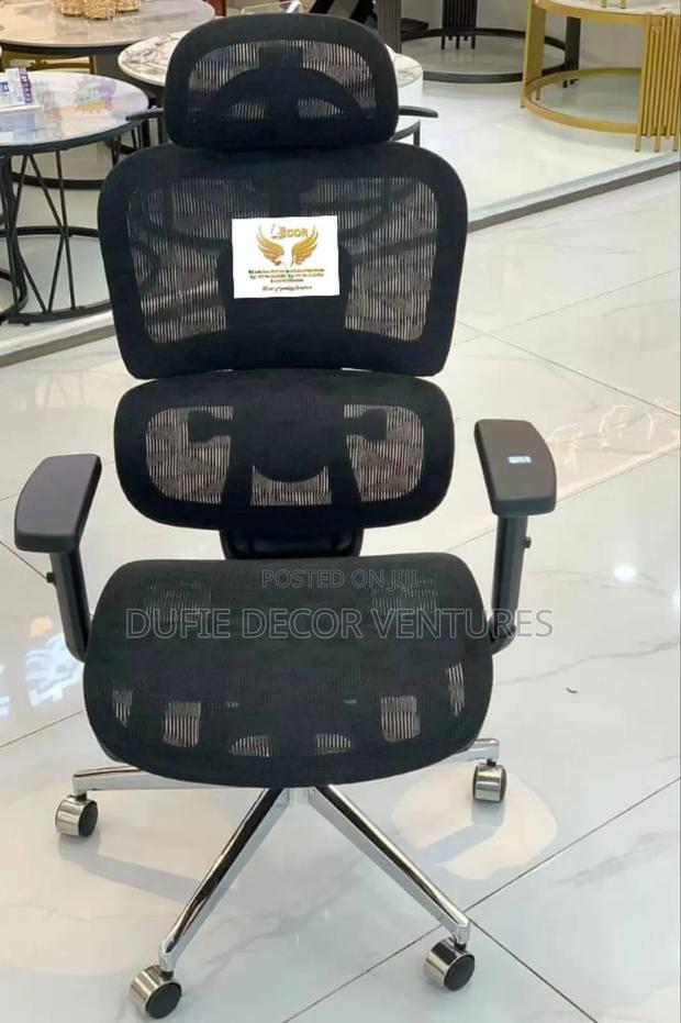 Orthopedic Swivel Chair · Photo 1