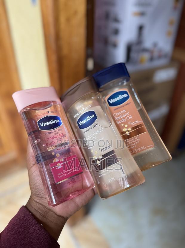 Vaseline Cocoa Radiant Oil · Photo 2