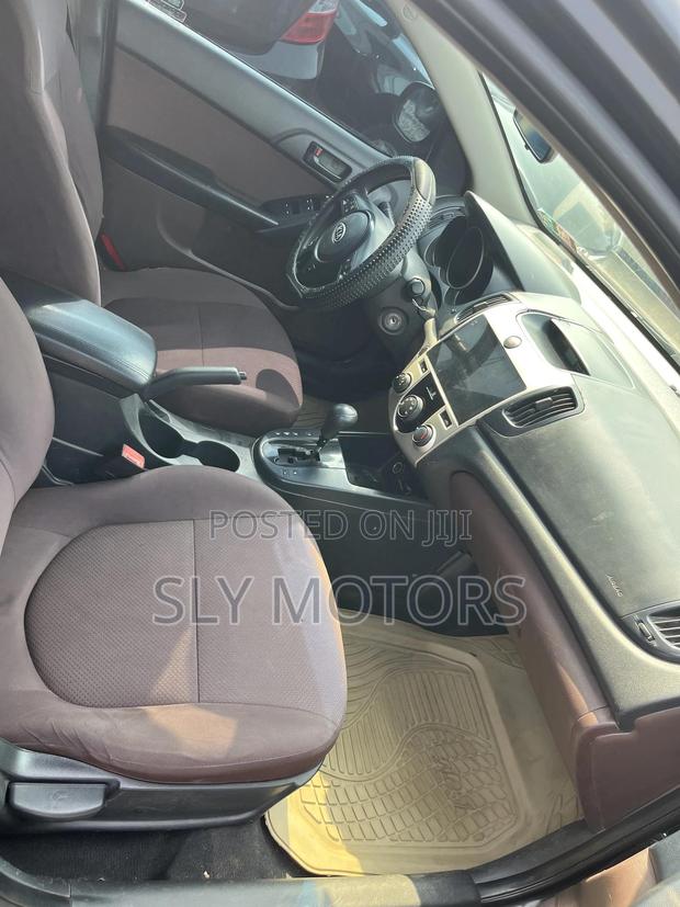 Kia Forte LX Sedan 2013 Black