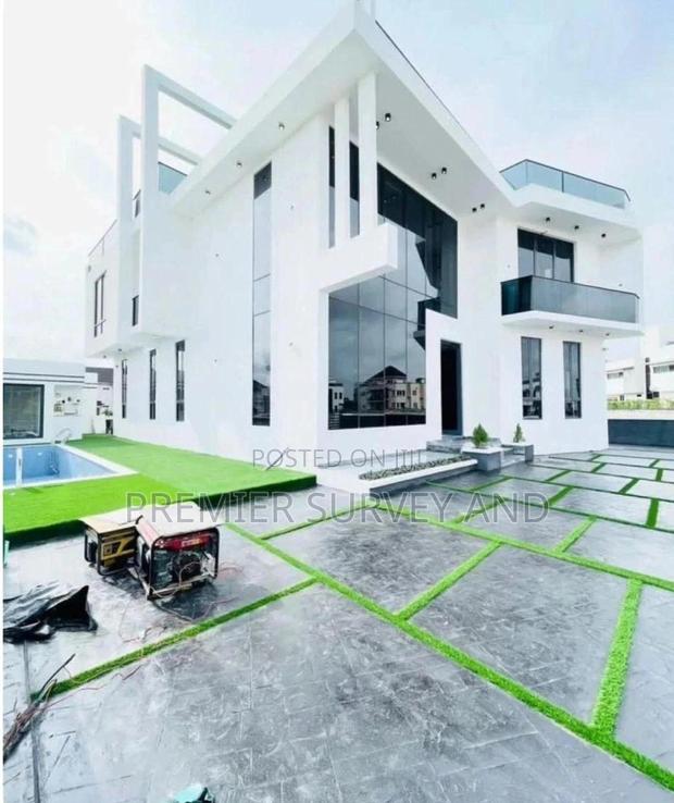 We Construct Domestic Commercial Building · Photo 4