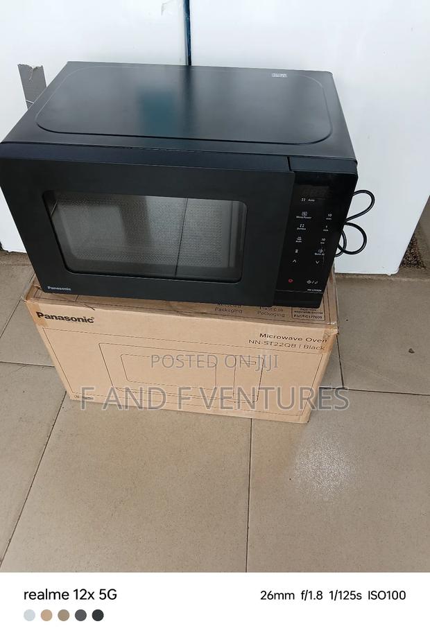 Panasonic Touchscreen Microwave 20l - Uk